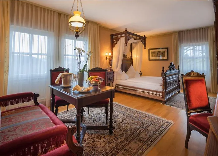 Schloßhotel Kurfürstliches Amtshaus Dauner Burg